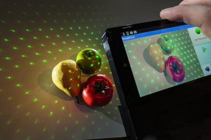 NutriRay3D combines laser mapping technology with a smartphone app to estimate the calories and other nutritional content on a plate of food