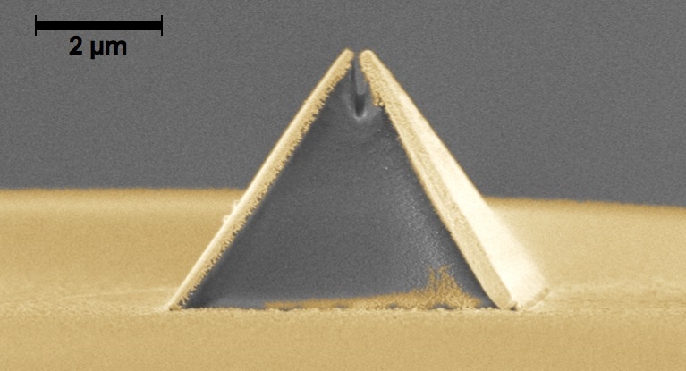 Scientists Print Nanoscale Imaging Probe onto Tip of Optical Fiber