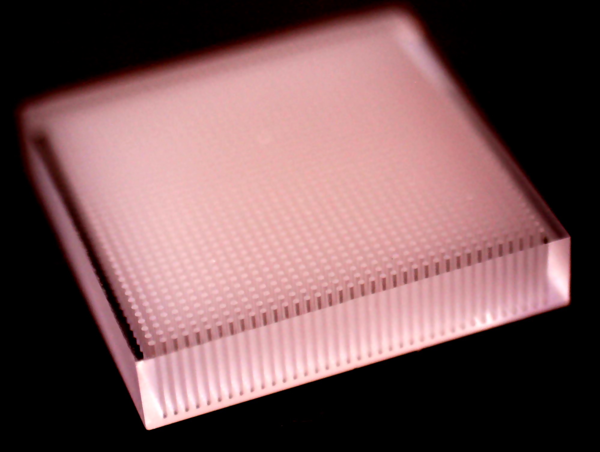 High density array in 2mm glass block