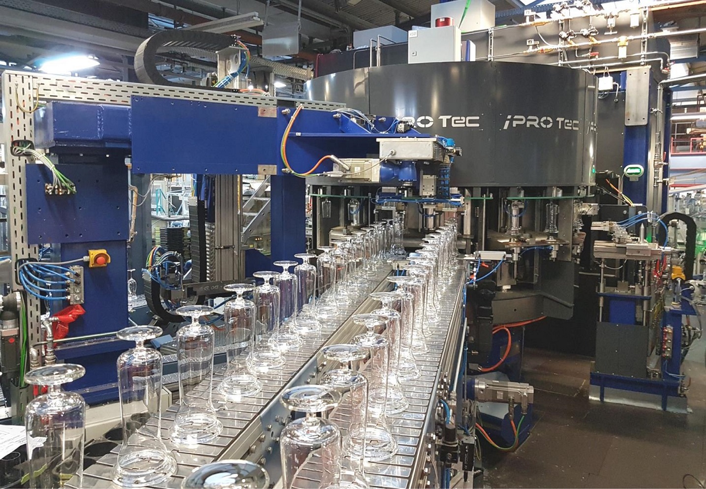 Figure 5: The IPROTec system is a fully automated machine for performing wine glass cap removal using SmartCleave