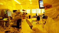 In MiNaLab’s clean room