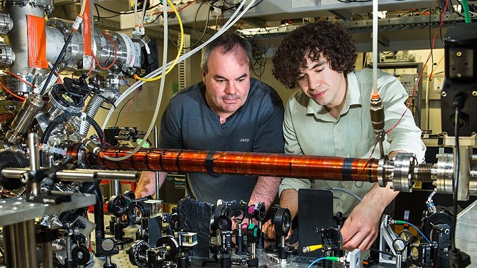 Associate Professor Andrew Truscott with PhD student Roman Khakimov