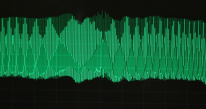 Wideband frequency comb