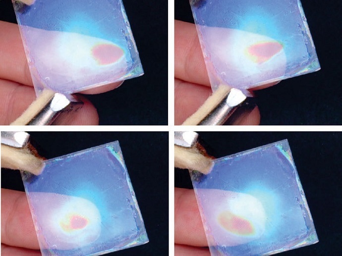 Touchless colour change
