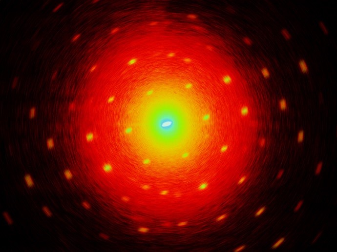 Film production in 4D with ultrashort electron pulses