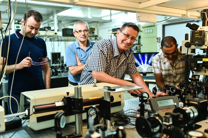 some members of Prof. Hasman’s group laboratory