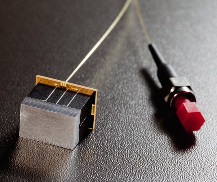 NIR-microspectrometer in sugar cube size