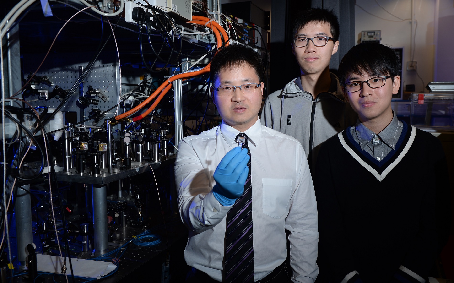 Prof Du Shengwang, Zhu Lingbang and Aaron Chow Tsz-kiu