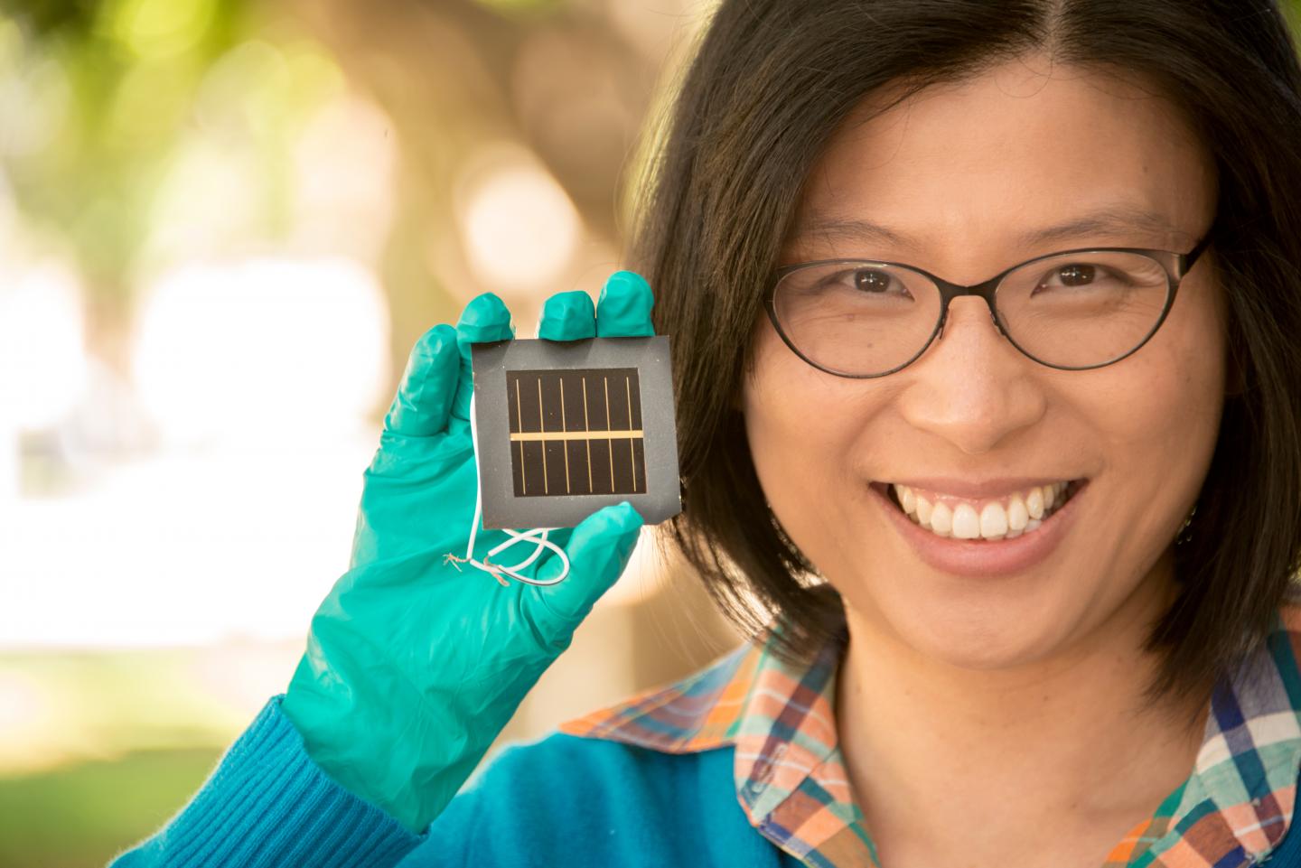 Dr Anita Ho-Baillie with perovskite cell.