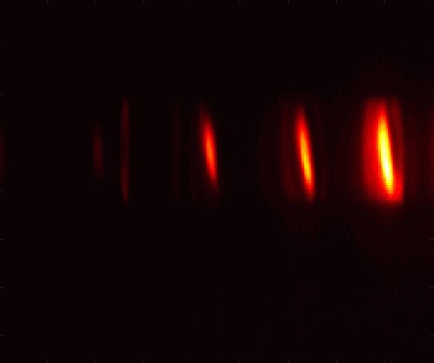 Electrons used to control ultrashort laser pulses