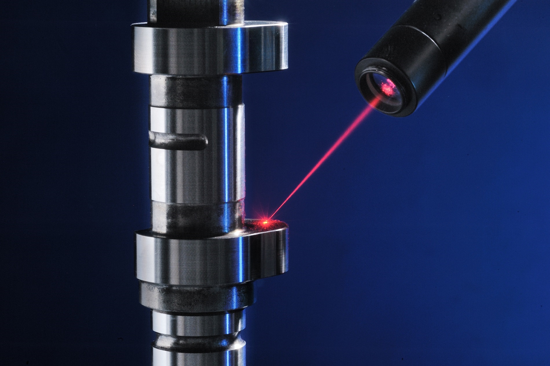 INSPIRE-Sensors for testing shape and positional tolerances on camshafts.