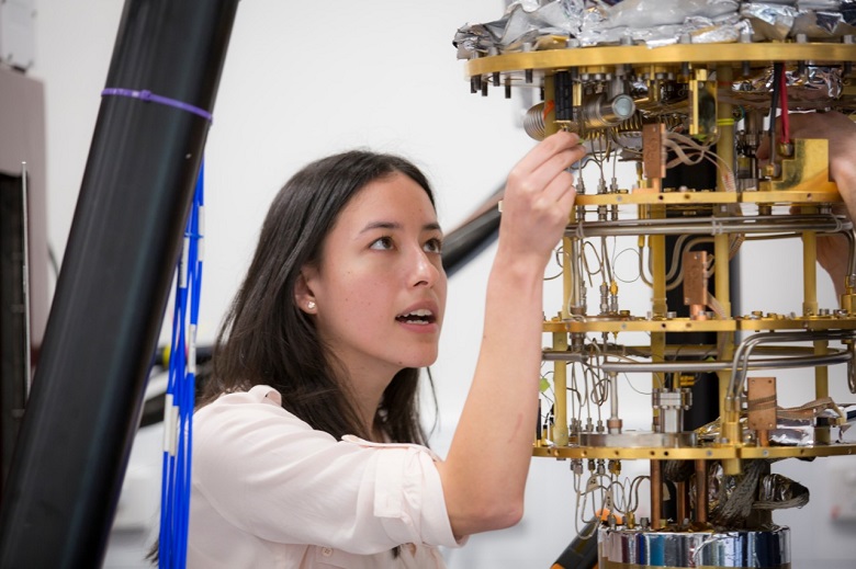 Lead author of the study, PhD candidate Alice Mahoney, in the quantum science laboratories at the Sydney Nanoscience Hub.